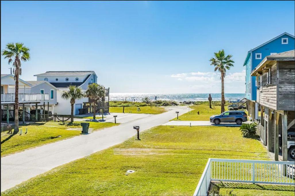 Walk To The Beach Ocean Views Great Yard Game Room Galveston Exteriér fotografie